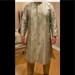 Indian Men’s 2 pc Kurta set for wedding, party.